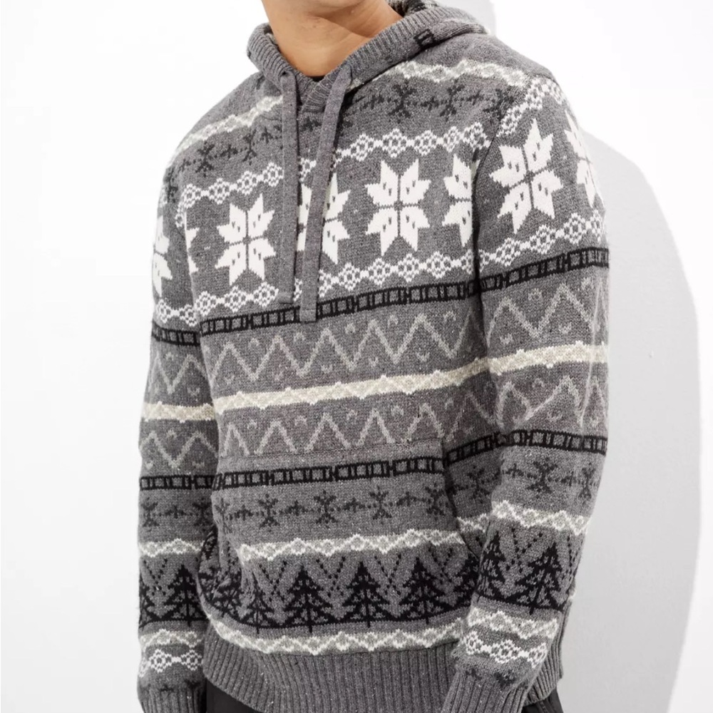 American Eagle Outfitters gray Fair Isle hooded sweater. Men’s Size Large.